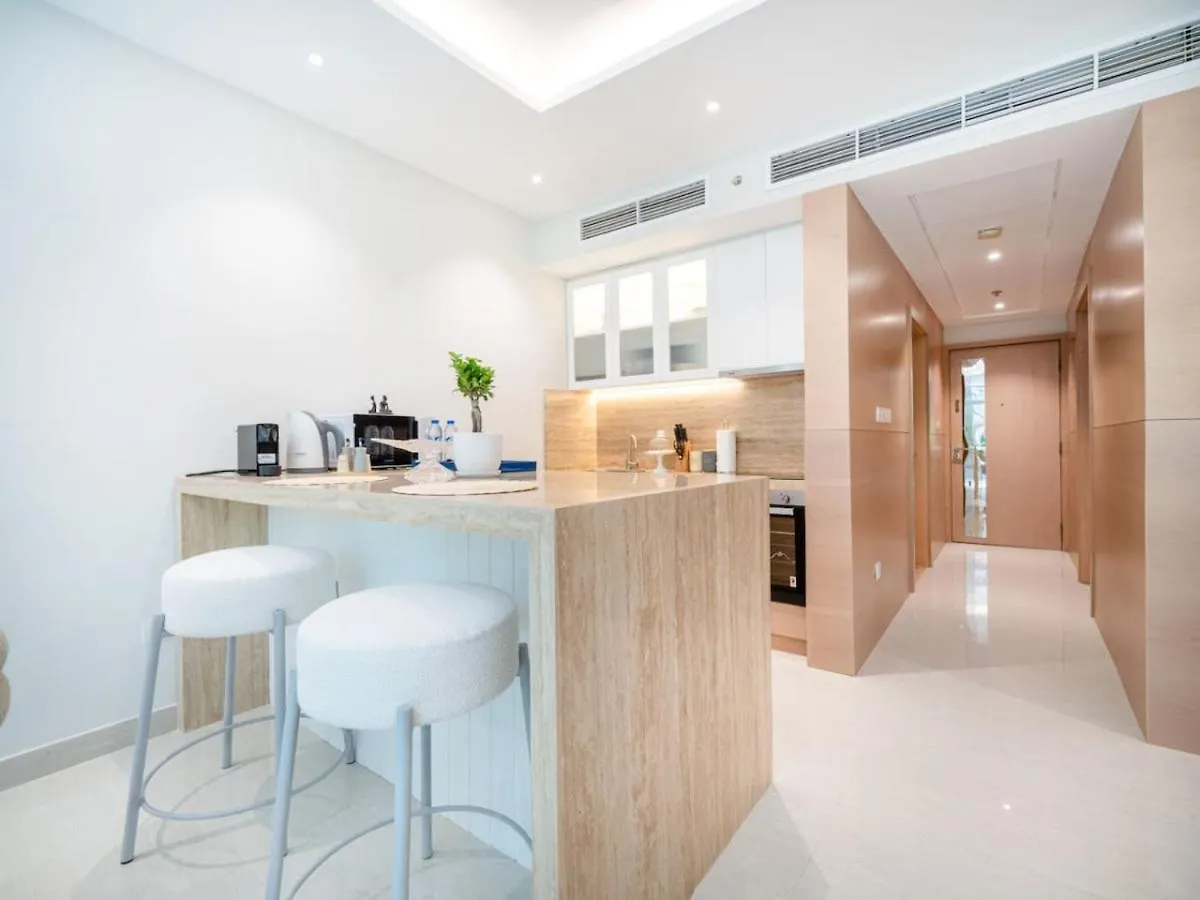 Luxury Downtown 1-Bed With Expansive Terrace Apartment Dubai